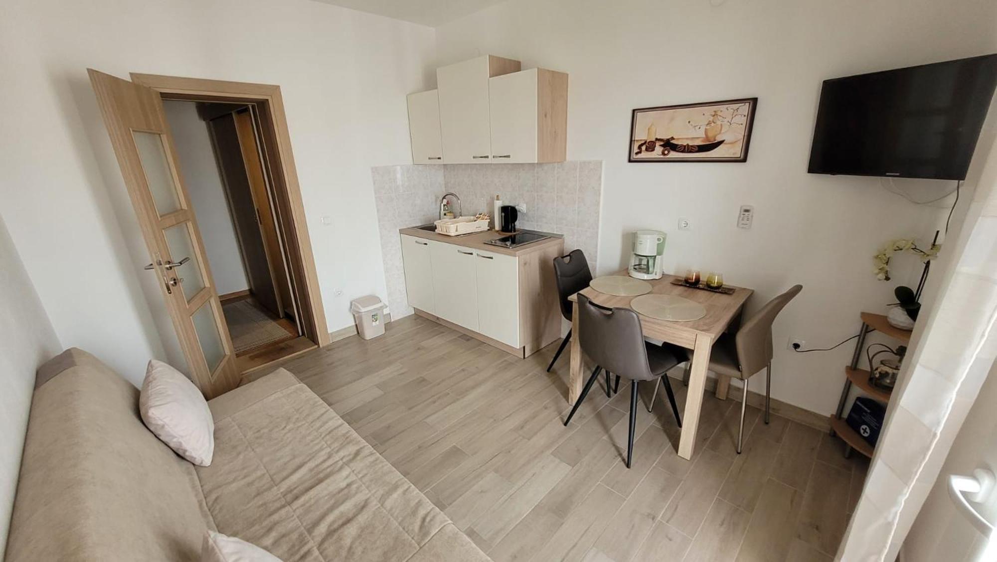 Apartmani Marijanovic มาคาร์สกา ภายนอก รูปภาพ
