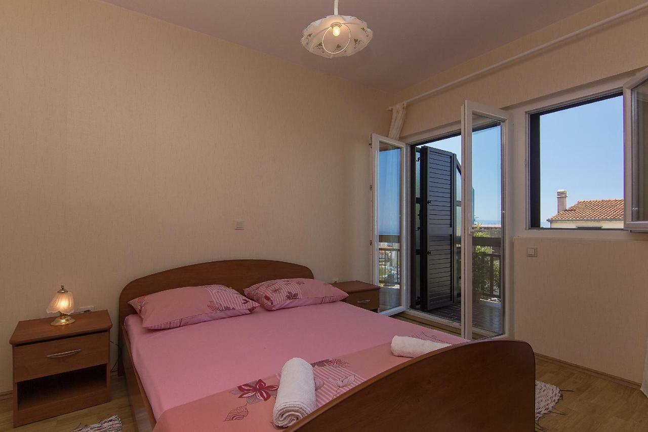 Apartmani Marijanovic มาคาร์สกา ภายนอก รูปภาพ